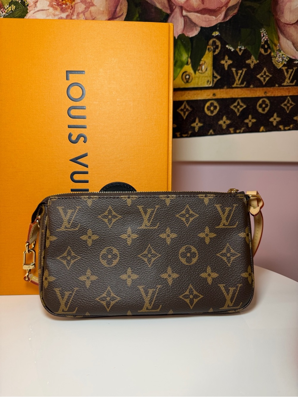 Louis Vuitton 2025 Takashi Murakami Panda Pochette Bag-  NO ball chain included - Picture 2 of 6